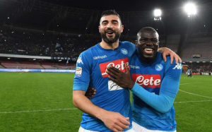 Il Napoli Riprende la Rincorsa alla Juventus - Vittoria d'Effetto con il Genoa.